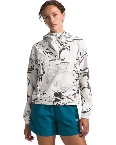 The North Face Class V Pathfinder Pullover - White