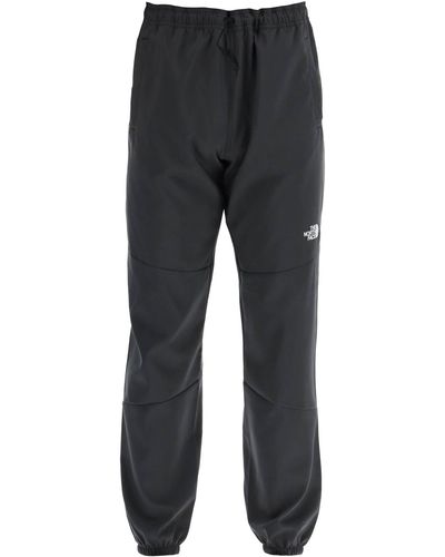The North Face Die North Face Mountain Athletics Windproof Joggers - Grau