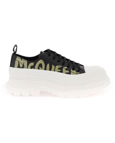 Alexander McQueen Tread Slick Sneakers Met Graffiti -logo - Meerkleurig