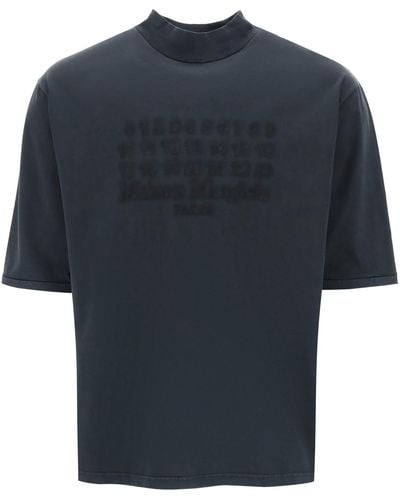 Maison Margiela Numeric Logo T -shirt Met Zeven - Blauw