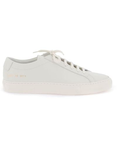 Common Projects Proyectos comunes zapatillas de deporte originales de cuero achilles - Blanco