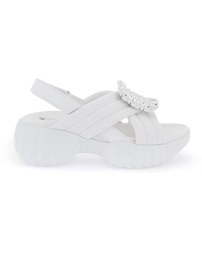 Roger Vivier Viv 'Run Light Sandals con fibbia di strass - Bianco