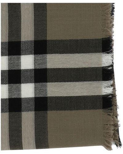 Burberry "Giant Check" Scarf - Green