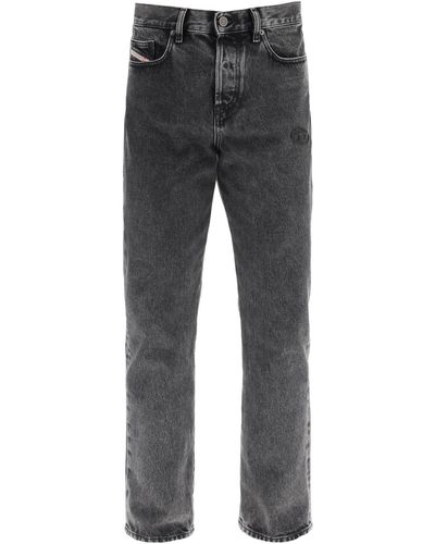 DIESEL Vijf Pocket Jeans Met Reliëfd Oval Logo - Grijs