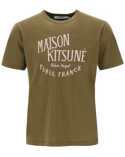 Maison Kitsuné 'palais Royal' Print T -shirt - Groen