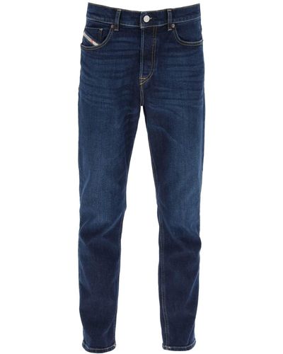 DIESEL 'D Fininging' Jeans mit verjüngten Bein - Blau