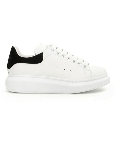 Alexander McQueen Alexander Mc Queen White En Black Oversized Sneakers - Wit
