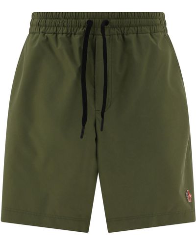 3 MONCLER GRENOBLE Gore Tex Shorts - Green