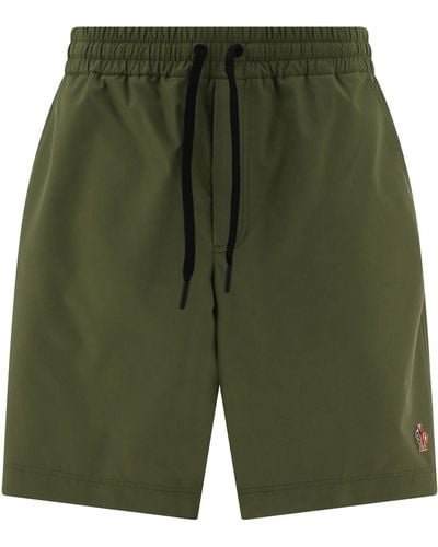 3 MONCLER GRENOBLE Gore Tex Shorts - Groen