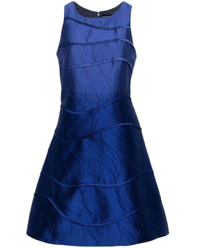 Giorgio Armani SS15 | Deep v dress, Fashion, Couture fashion