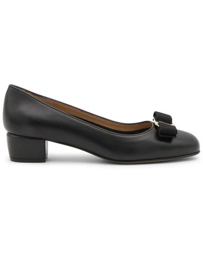 Ferragamo Vara Pumps - Black