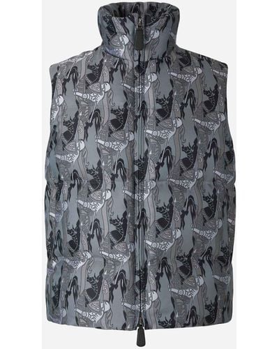 Burberry Printed Quilted Vest - Gray
