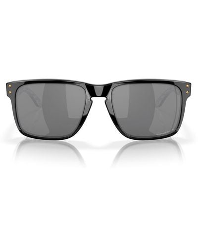 Oakley Sunglasses - Gray