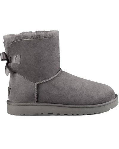 gray uggs