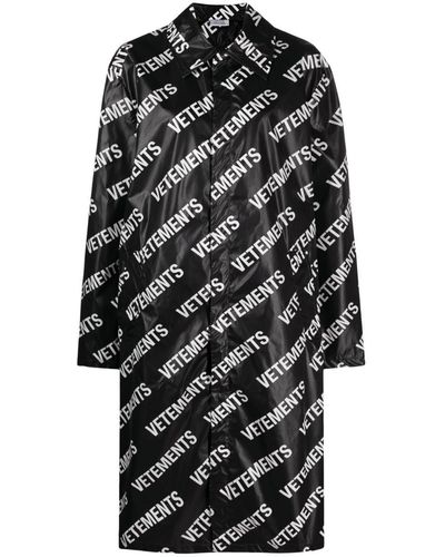 Vetements Logo-print Mid-length Coat - Black