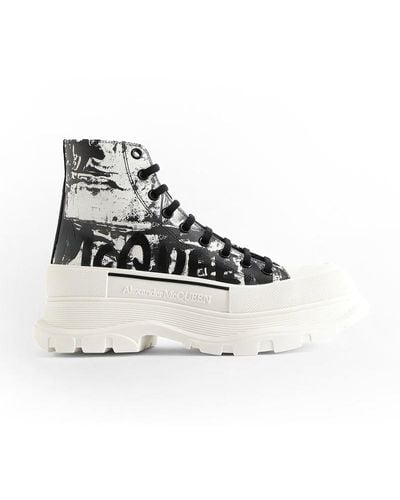 Alexander McQueen 'Tread Slick Graffiti' Ankle Boots - White