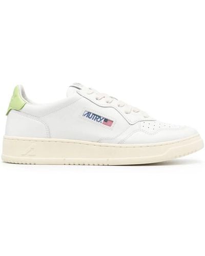 Autry Medalist Low Sneakers Shoes - White