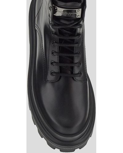 Dolce & Gabbana Plaque Ankle Boots - Black