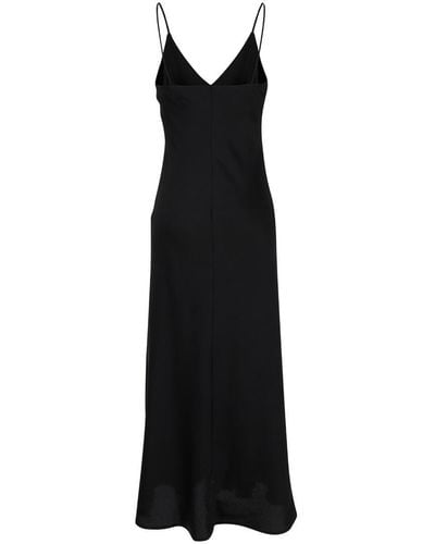 Plain Slip Dress With V Neckline - Black