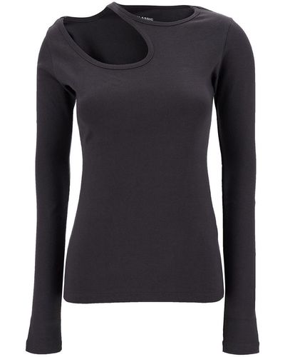 Low Classic Long Sleeve T-Shirt With Cut-Out - Black