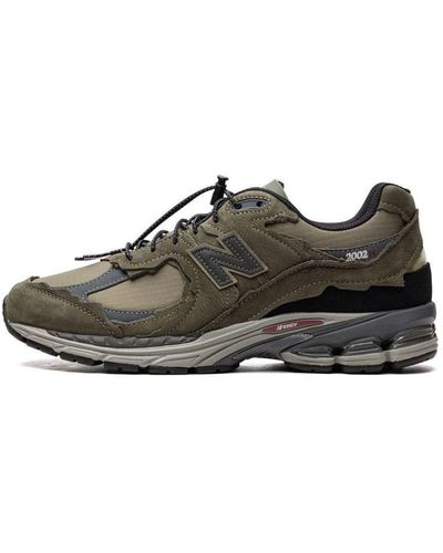 New Balance M2002 Sneakers - Green