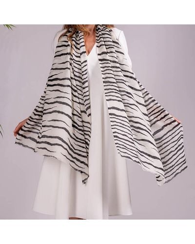 Black And White Zebra Print Cashmere And Silk Wrap - Multicolor