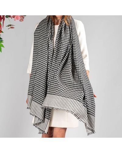 Black And Ivory Houndstooth Cashmere Shawl - Black