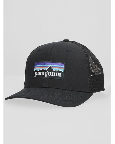 Patagonia P-6 logo trucker sombrero negro