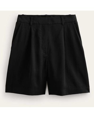 Boden Relaxed Shorts - Black