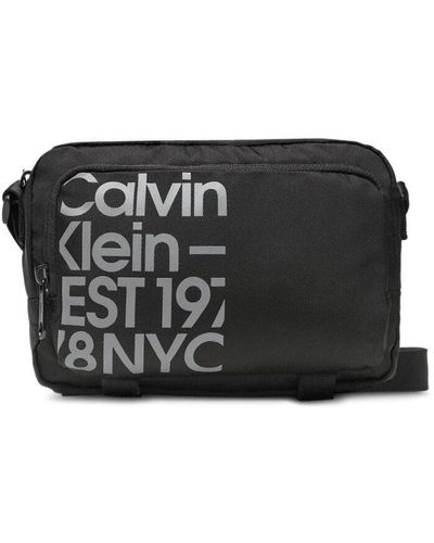 Sale - Men's Calvin Klein Crossbody Bags / Crossbody Purses offers: up to  −40%