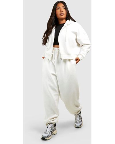 Boohoo Pantalón Deportivo Plus Oversize Con Botamanga - Blanco