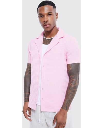 BoohooMAN Short Sleeve Muscle Waffle Revere Shirt - Pink