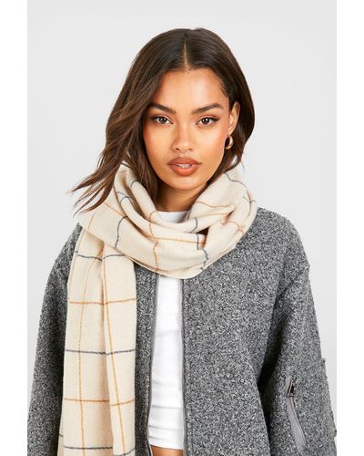 Boohoo Oversized Flannel Scarf - White
