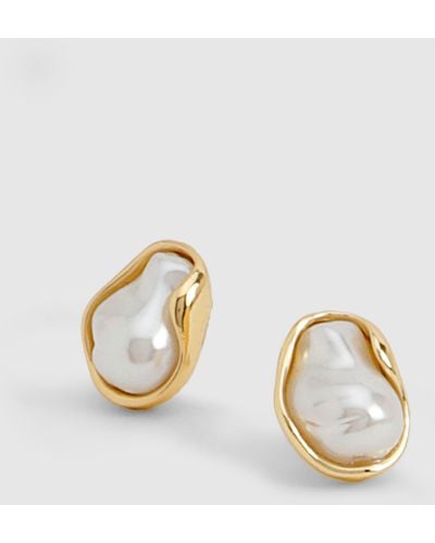 Boohoo Pearl Stud Earrings - Metálico