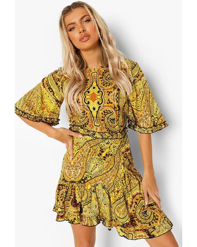 Boohoo Chain Print Ruffle Tea Dress - Yellow