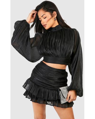 Boohoo Shimmer Textured Ruched Pep Hem Mini Skirt - Black