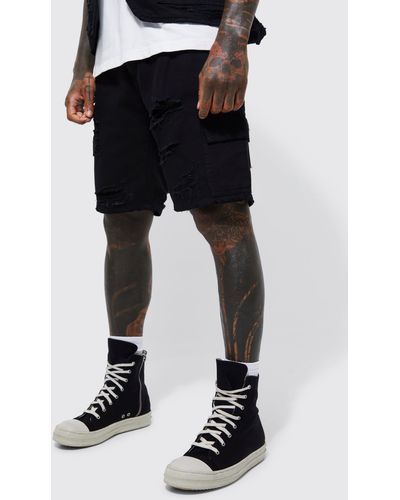 BoohooMAN Fixed Waist Relaxed Rip And Repair Cargo Short - Black