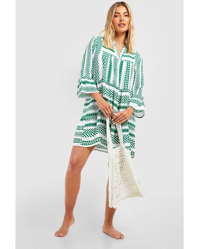 Boohoo Vestido Recto Para La Playa Estilo Caftán Escalonado Con Estampado - Azul