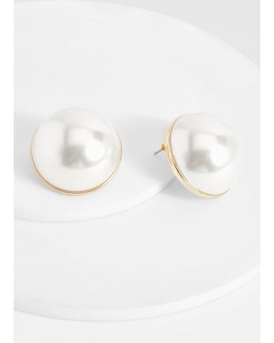 Boohoo Oversized Pearl Stud Earrings - Blanco