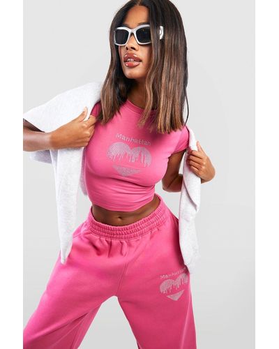Boohoo Conjunto De Pantalón Deportivo Y Camiseta Con Incrustaciones Y Estampado De New York - Rosa