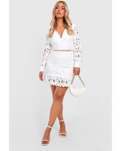 Boohoo Plus Lace Ruffle Hem Shift Dress - White