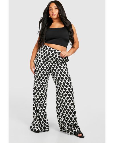 Boohoo Pantalón Plus De Pernera Ancha Y Tela Con Estampado Geométrico - Negro