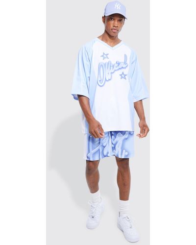 Boohoo Official Mesh T-Shirt mit V-Ausschnitt & Shorts - Weiß