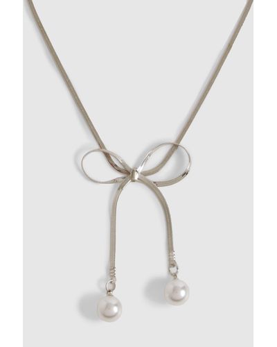 Boohoo Bow Pearl Detail Snake Chain Necklace - Gray