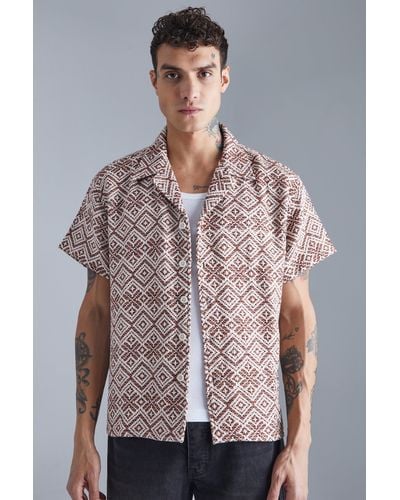 BoohooMAN Short Sleeve Boxy Floral Patterned Jacquard Shirt - Brown