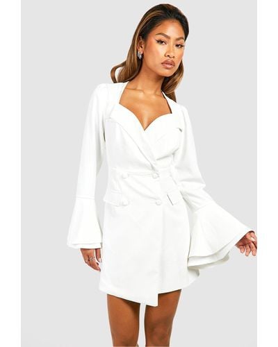 Boohoo Sweetheart Neck Flared Sleeve Wrap Blazer Dress - White