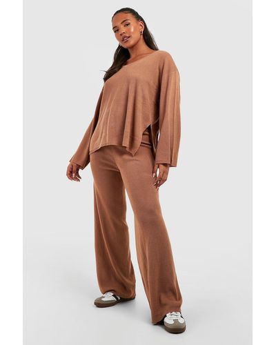 Boohoo Plus Knitted V Neck Side Split Trouser Set - Brown