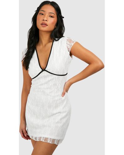Boohoo Petite Lace Contrast Bow Trim Shift Dress - White