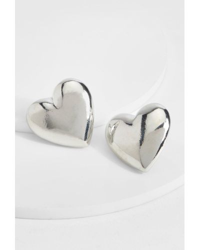 Boohoo Heart Stud Earrings - Gray