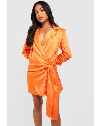 Boohoo Petite Satin Ruched Sleeve Blazer Dress - Orange